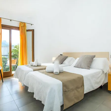 Ca Na Maria Holiday home *